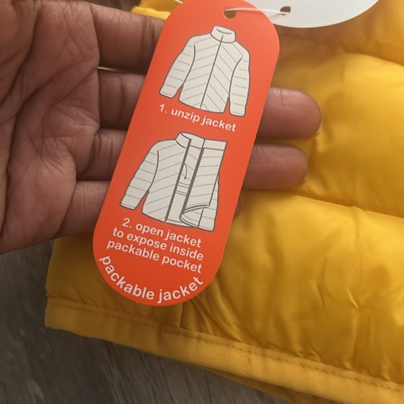 Brand New Infant Yellow Puffer Jacket size 0-3 months - Picture 4 of 6